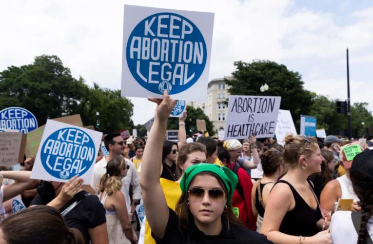 美最高院取消宪法规定的堕胎权 他们都在谴责！
