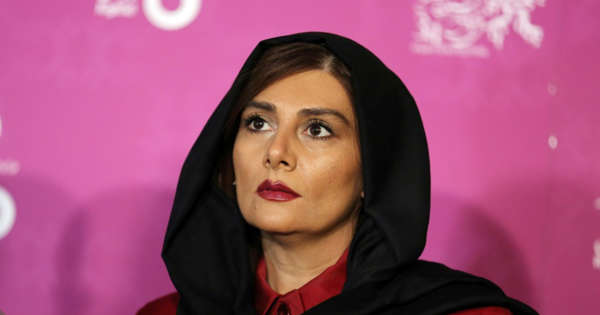 伊朗女演员未戴头巾露面被捕 发文：恐是最后一篇